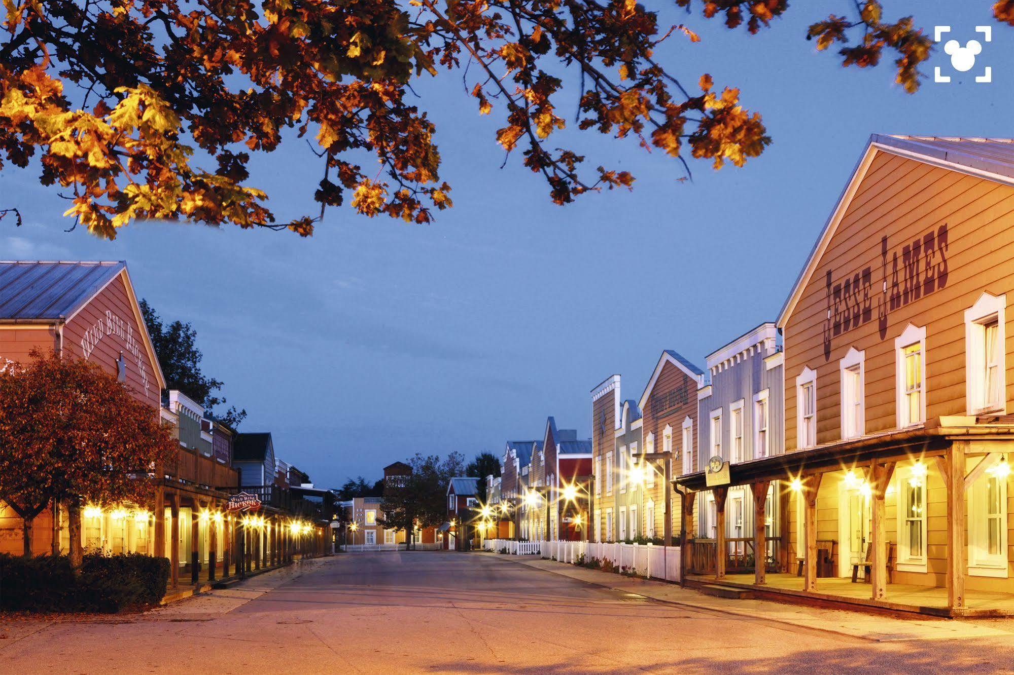 Disney Hotel Cheyenne Coupvray Esterno foto